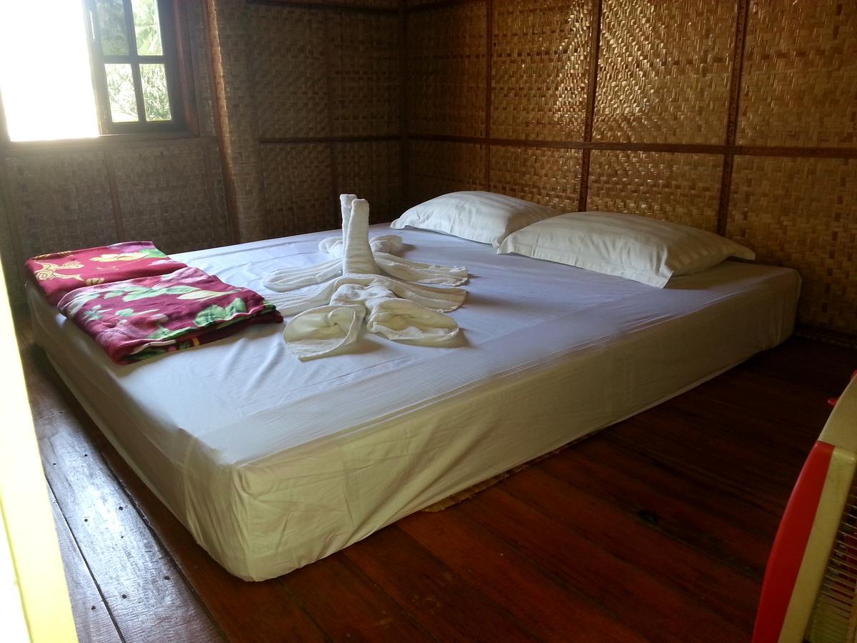 Soe Ko Ko Beach House & Restaurant Ngwesaung Luaran gambar